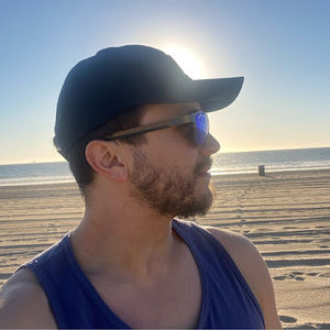 Meet your Posher, Nico